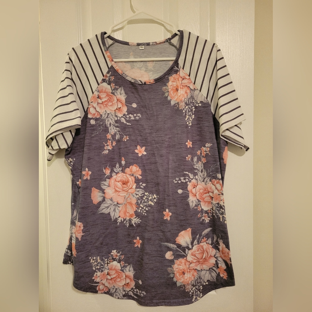 SHEIN Floral and Striped Short Sleeve Top - Pink and Gray